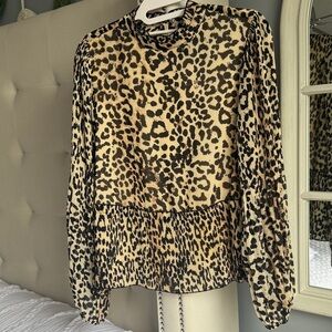 DR2 Leopard Print Blouse with Long Sleeves